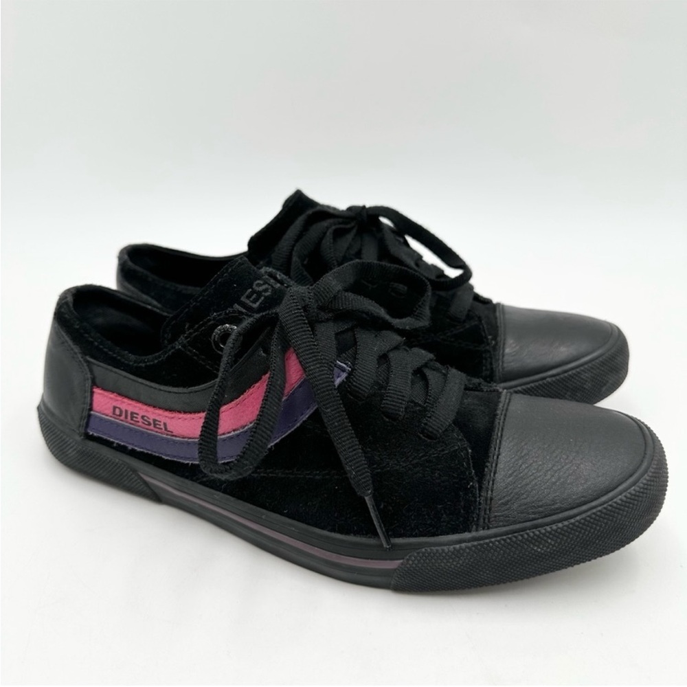 Diesel Women's Black and Purple Sneakers